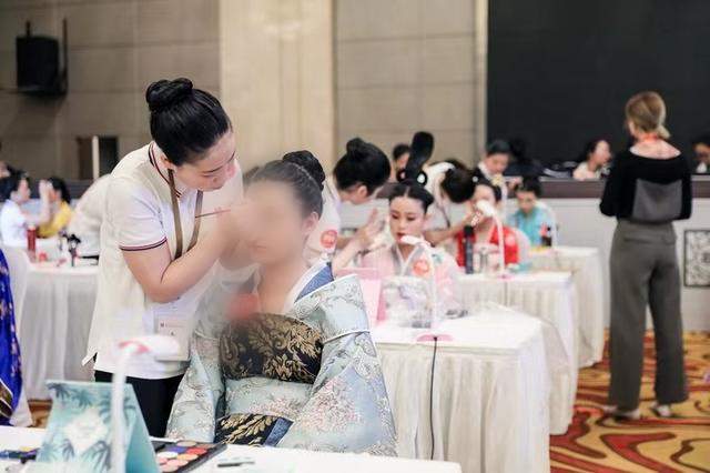 时尚美妆培训 时尚美妆培训