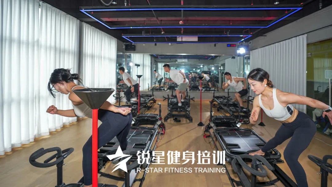 健身新宠超模机与普拉提大不同