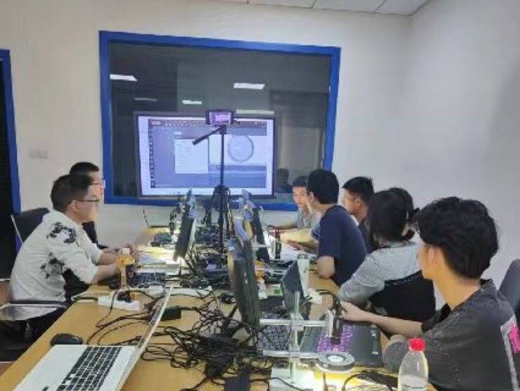 无锡工业机器人培训多久拿证
